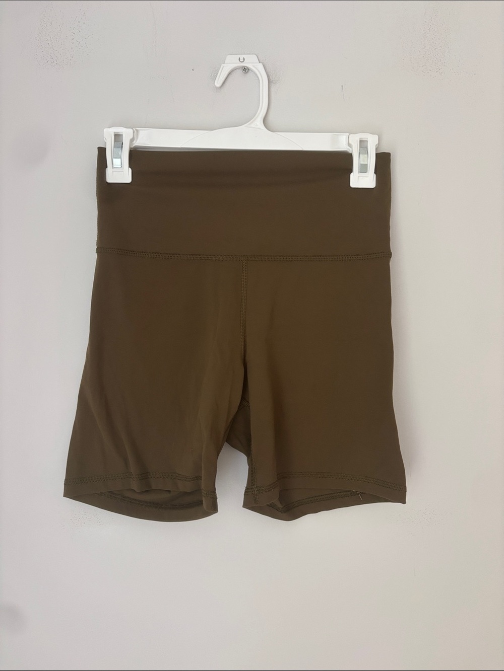 Everlane Olive Green Perform Bike Shorts Size Small